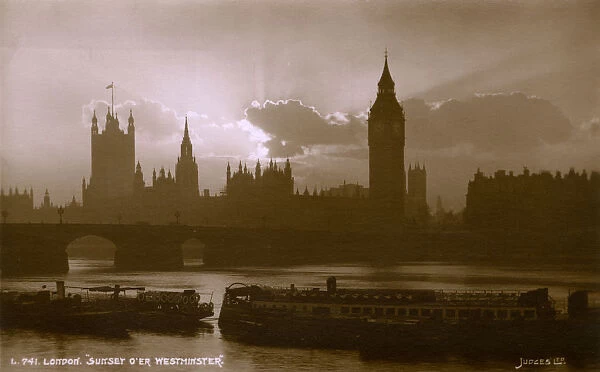 London - Sunset over the Palace of Westminster