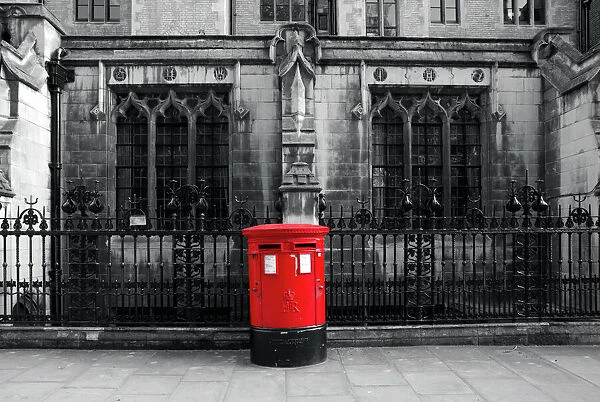 UK, London, Deans Yard, Post Box