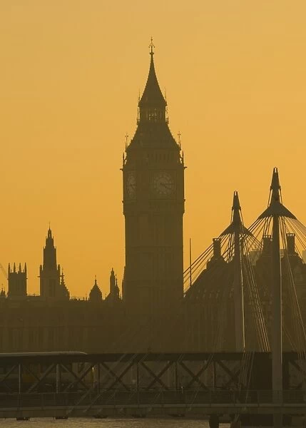 UK, London, Houses of Parliament, Big Ben and Hungerford Bridge