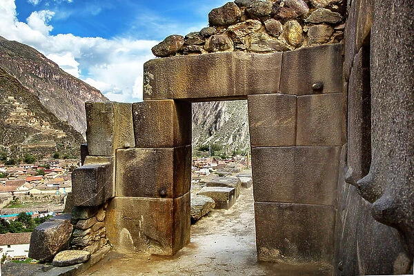 Peru, Ollantaytambo ruins, detail of stone doorway