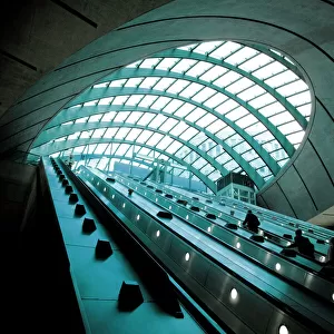 UK, London, Canary Wharf Underground Station, Jubilee Line