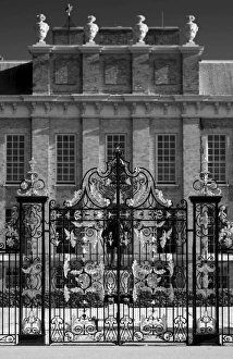 UK, London, Kensington Gardens, Kensington Palace UK, London, Kensington Gardens, Kensington Palace