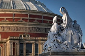 UK, London, Albert Memorial