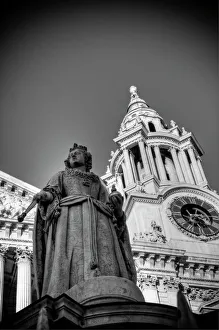 UK, London, St. Pauls Cathedral, Queen Anne Statue (not Queen Victoria) UK, London, St. Pauls Cathedral, Queen Anne Statue (not Queen Victoria)